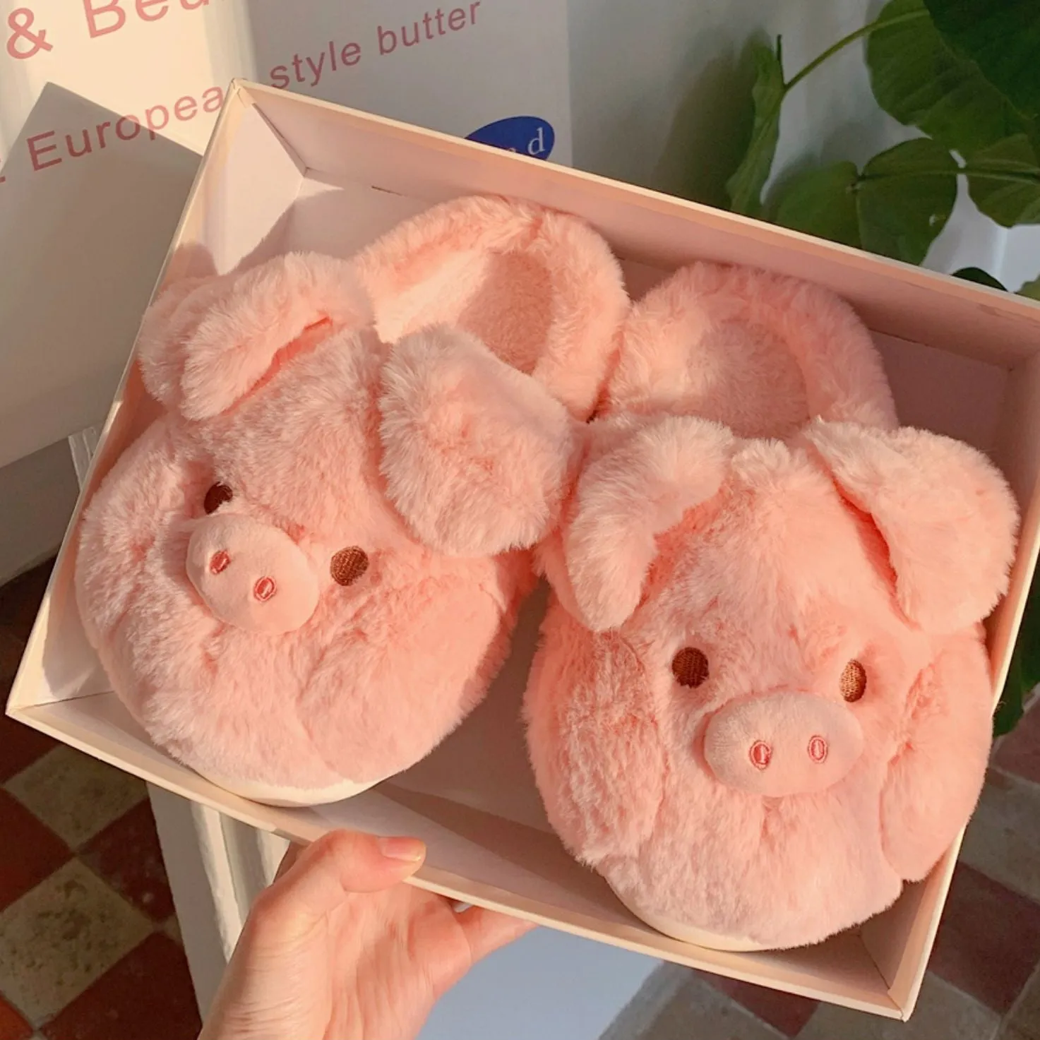Cute Pink Pig Plush Slippers